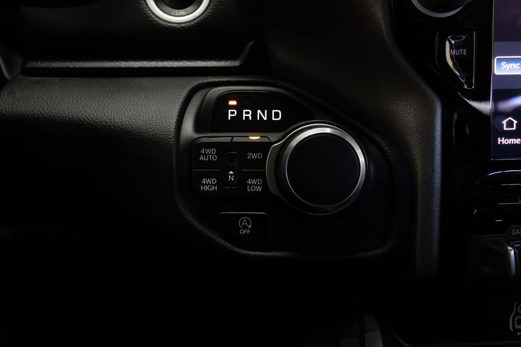 Used 2025 RAM 1500 Big Horn AWD/4WD image 34