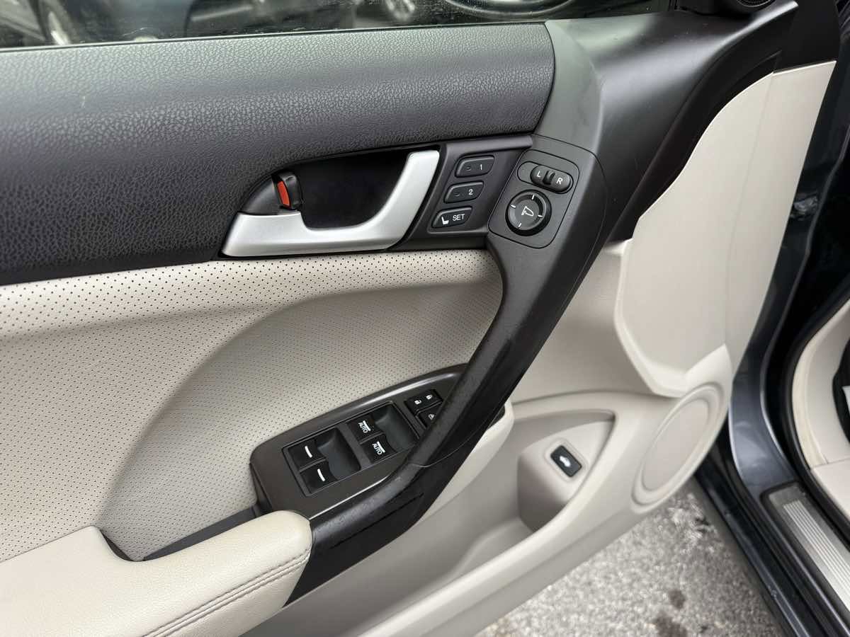Used 2012 Acura TSX Tech Pkg image 22