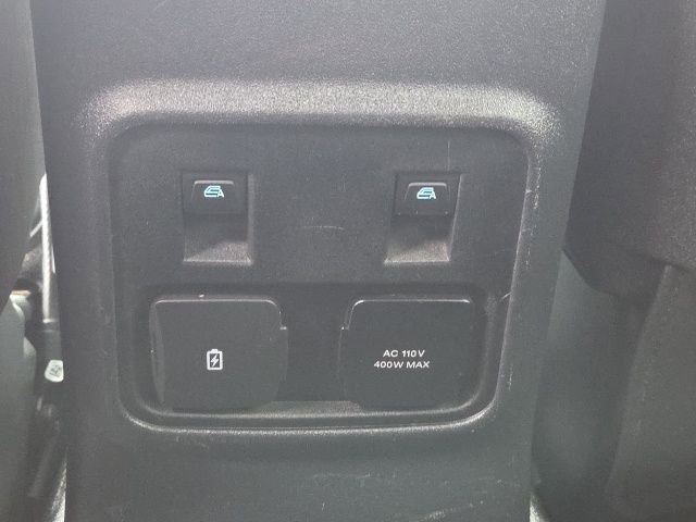 Used 2023 Ford Bronco Everglades image 17