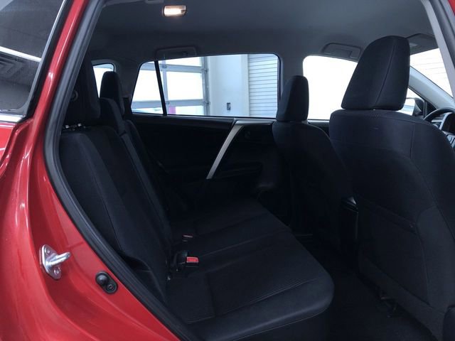 Used 2015 Toyota RAV4 LE image 22