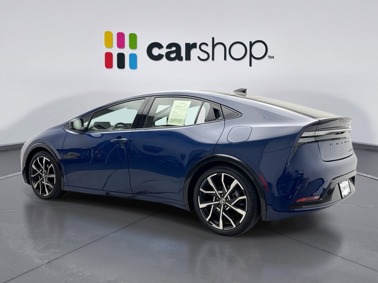 Used 2024 Toyota Prius Prime FWD image 3