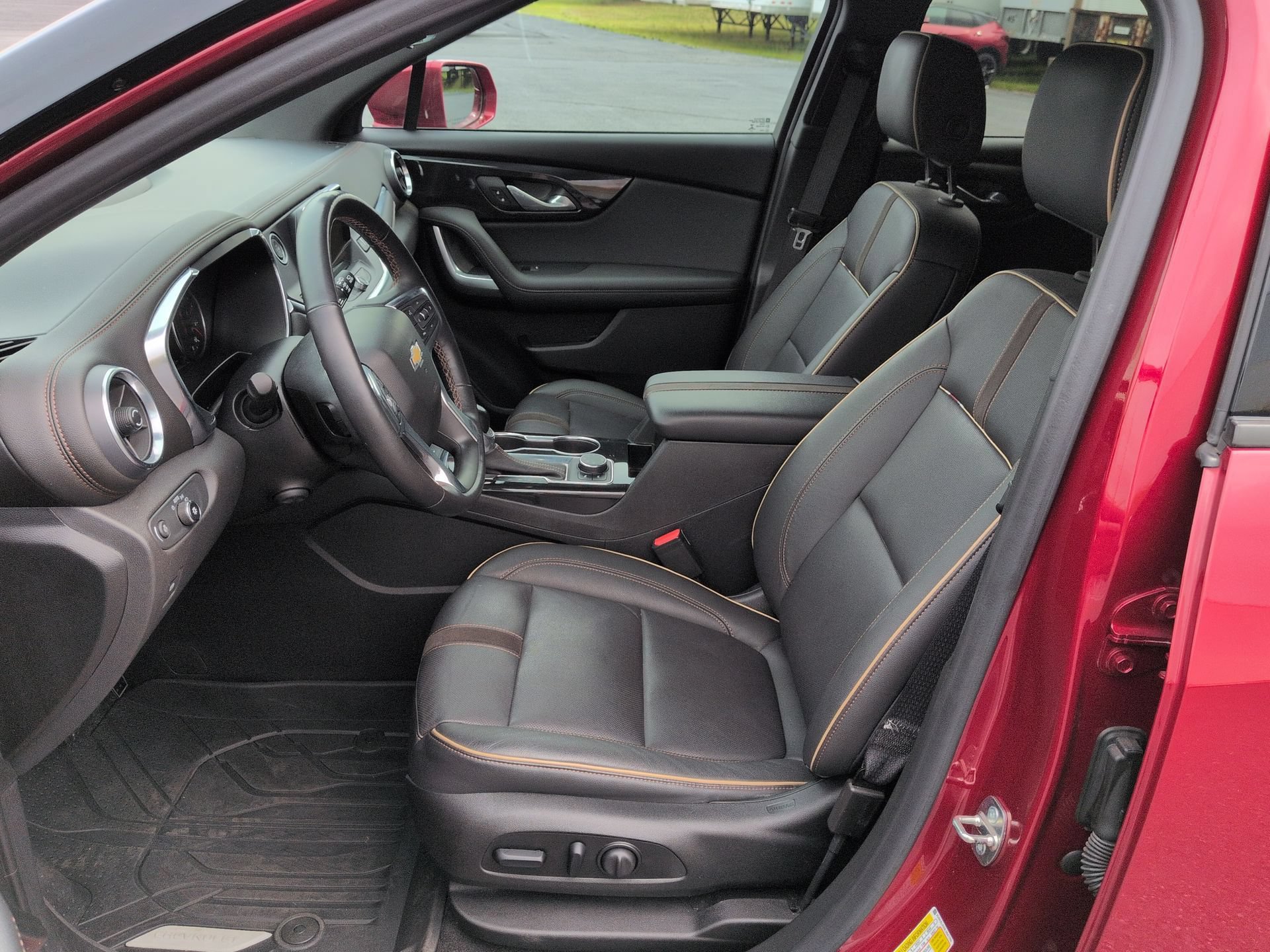 Certified 2020 Chevrolet Blazer Premier w/ Driver Confidence II Package AWD/4WD image 19