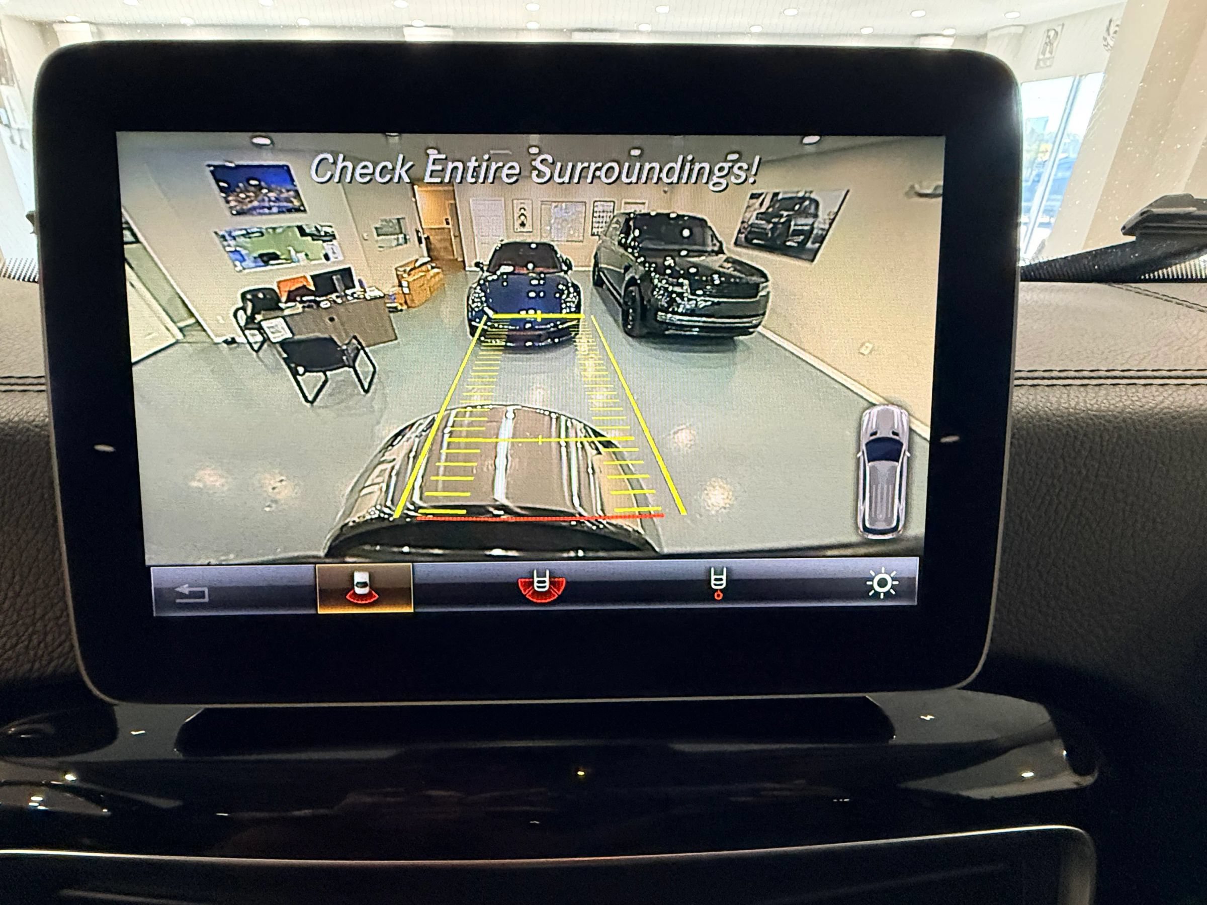 Used 2017 Mercedes-Benz G 550 image 31