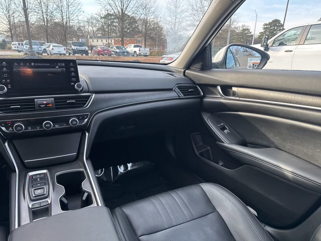 Used 2021 Honda Accord Touring image 10