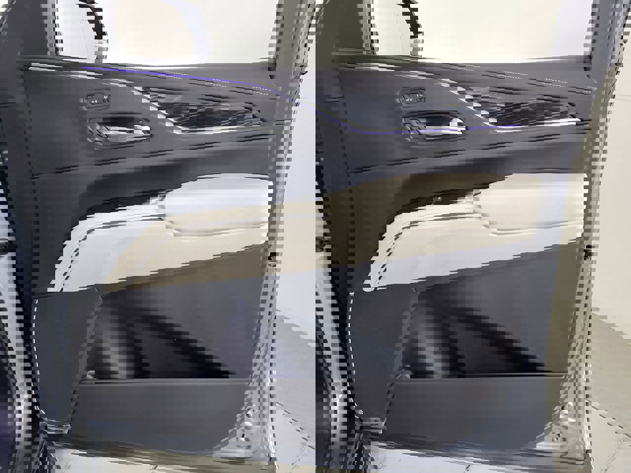 Used 2022 Cadillac Escalade ESV Sport image 25