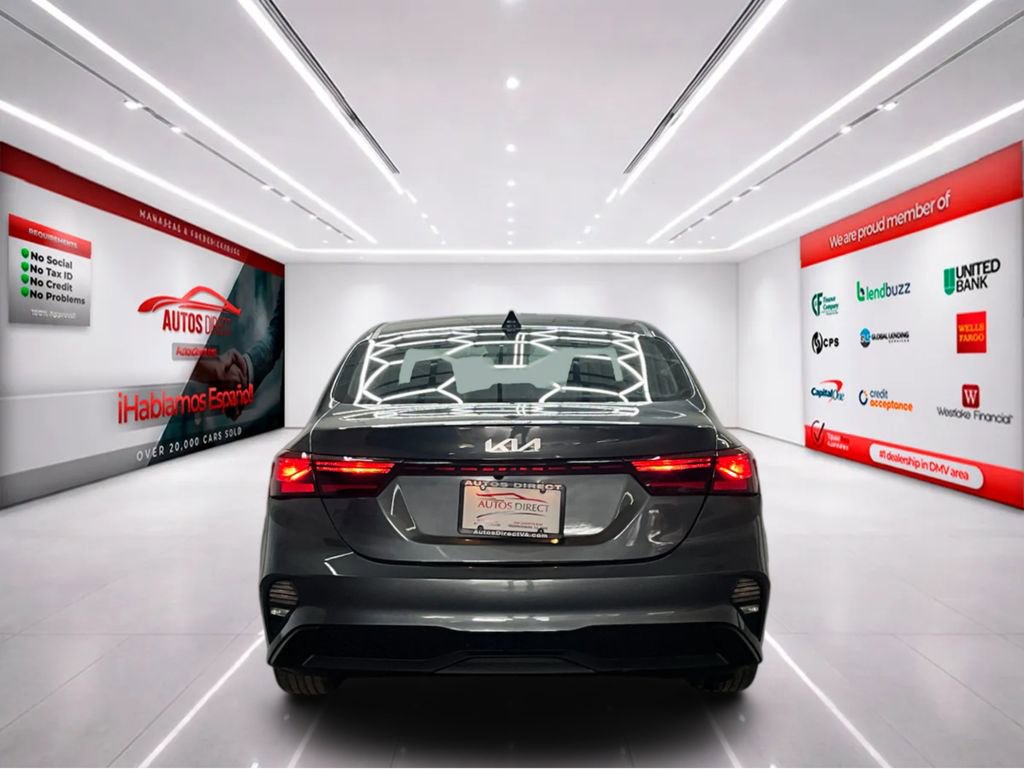 Used 2024 Kia Forte LXS image 7