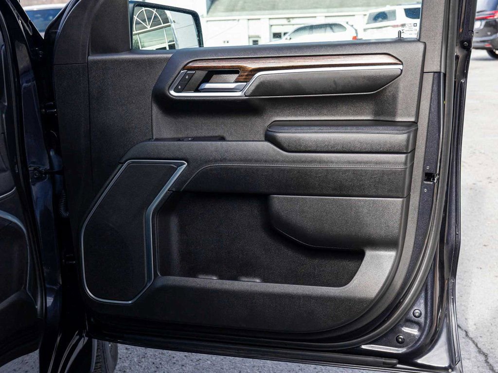 Used 2022 GMC Sierra 1500 Elevation image 13