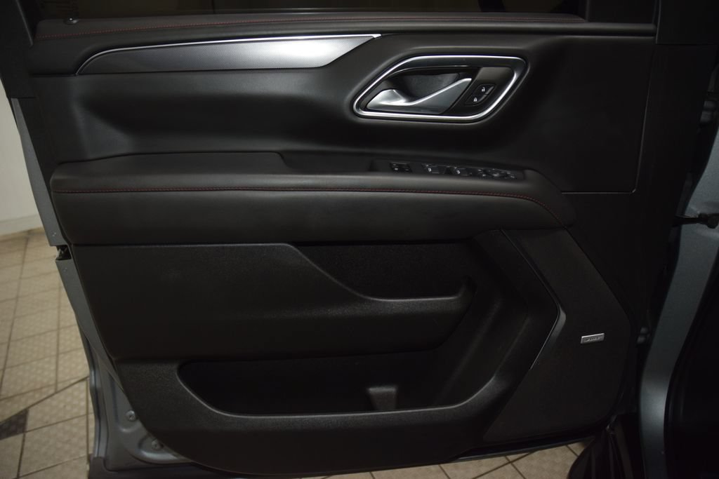 Used 2024 Chevrolet Tahoe RST w/ Luxury Package AWD/4WD image 47