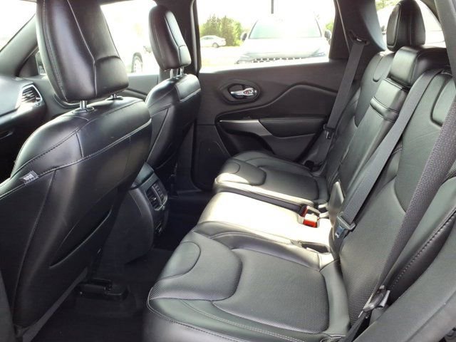 Used 2019 Jeep Cherokee High Altitude image 25