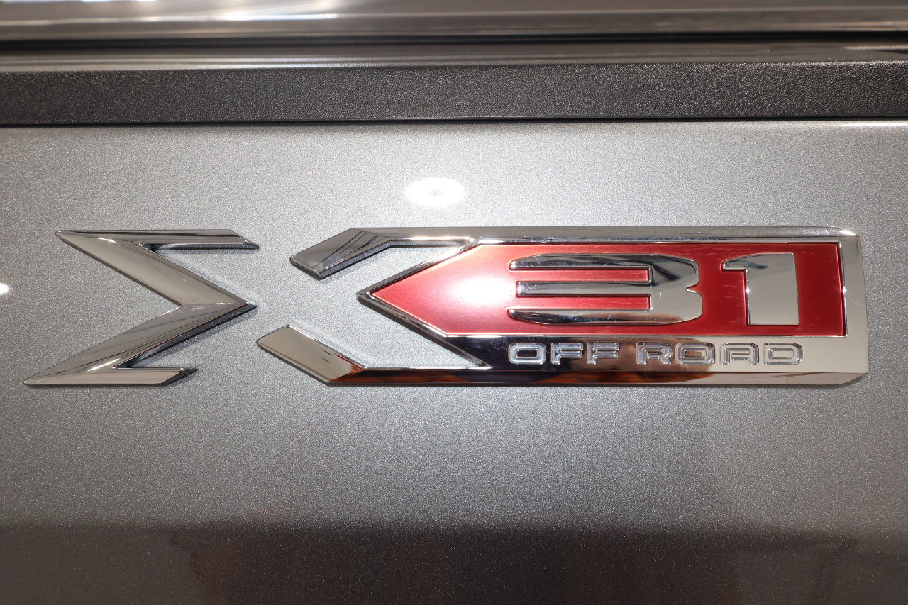 Used 2023 GMC Sierra 1500 SLT w/ SLT Premium Package AWD/4WD image 36