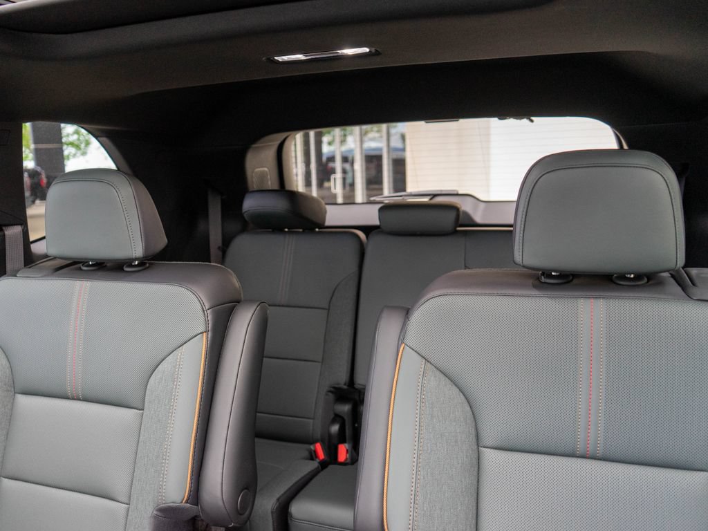New 2026 GMC Acadia AT4 AWD/4WD image 13