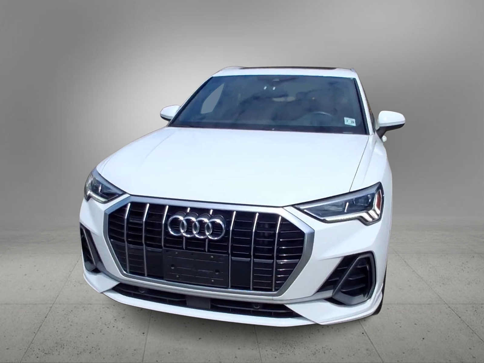 Certified 2023 Audi Q3 2.0T Premium w/ Convenience Package AWD/4WD image 3