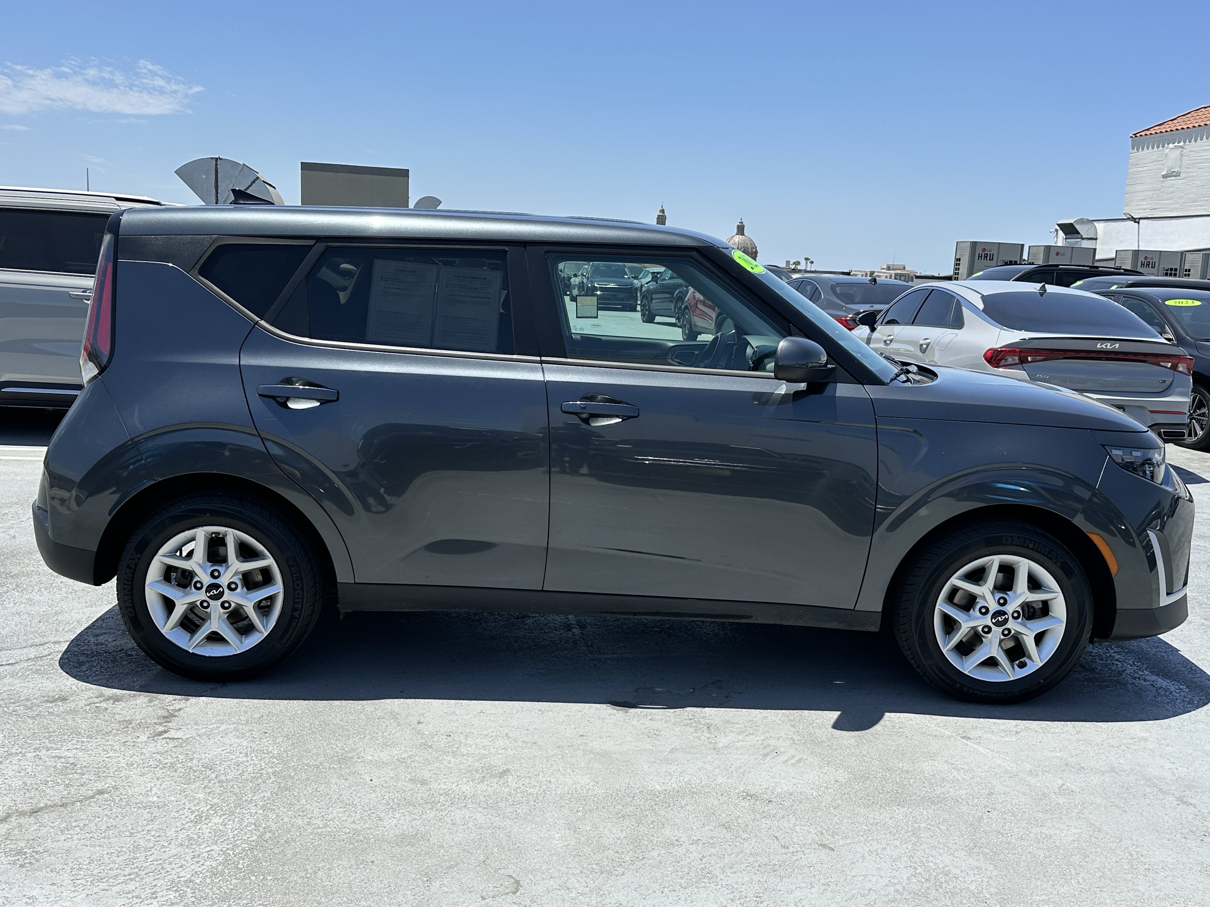 Certified 2023 Kia Soul S FWD image 9