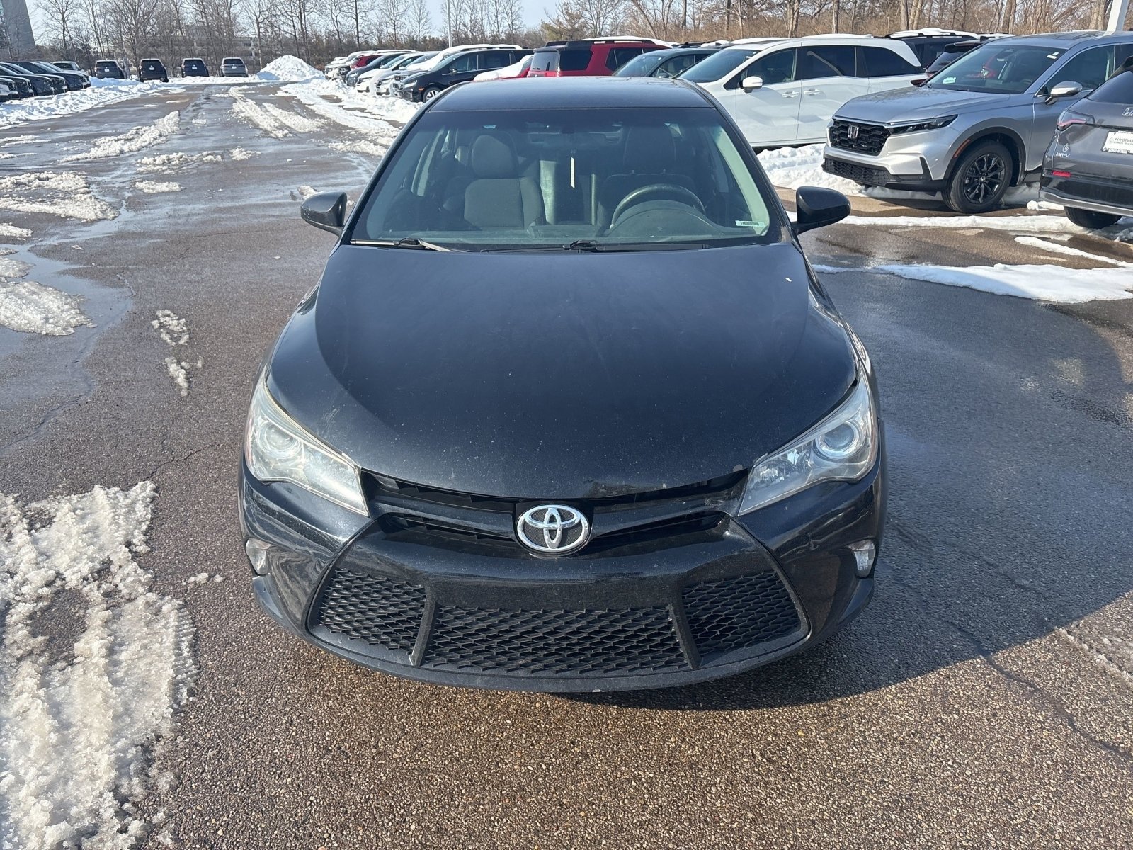 Used 2017 Toyota Camry SE image 11