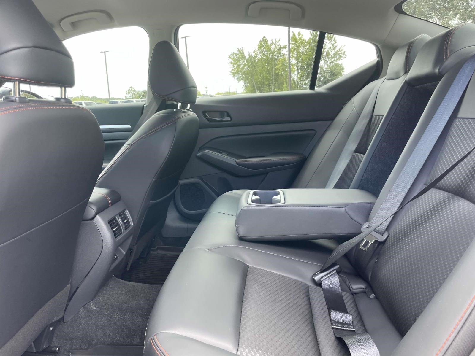 Used 2026 Nissan Altima 2.5 SR FWD image 9