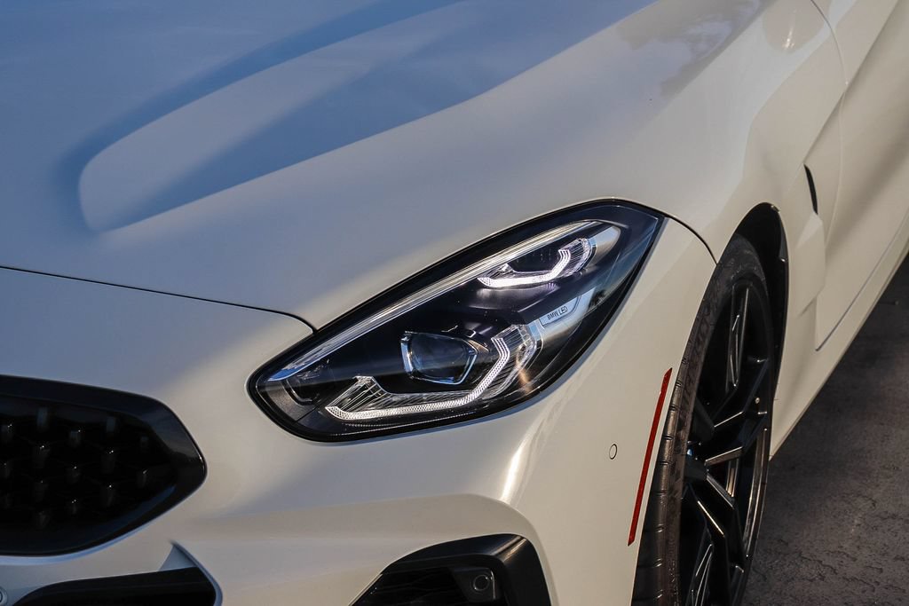 Used 2022 BMW Z4 sDrive30i w/ Dynamic Handling Package RWD image 4
