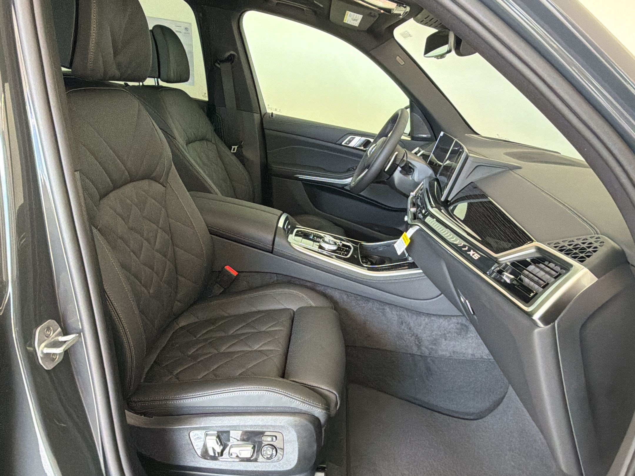 New 2026 BMW X5 xDrive40i w/ Executive Package AWD/4WD image 25