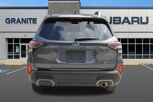 Used 2025 Subaru Forester Limited AWD/4WD image 9