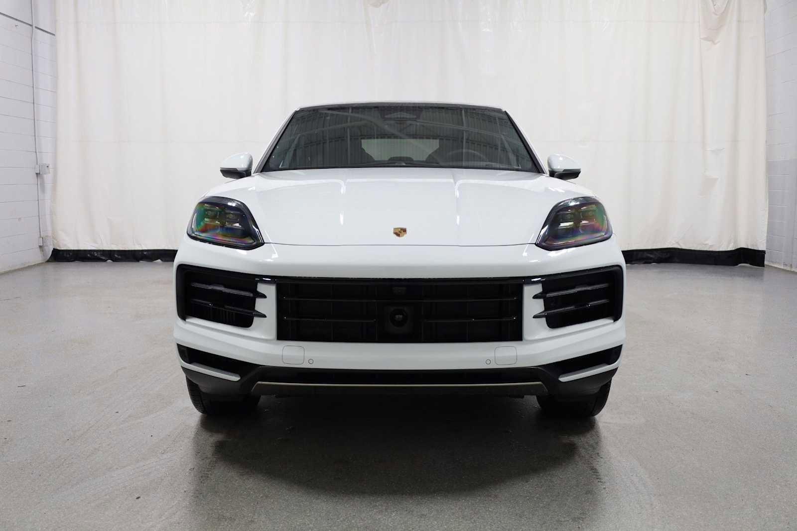 New 2026 Porsche Cayenne Coupe AWD/4WD image 14