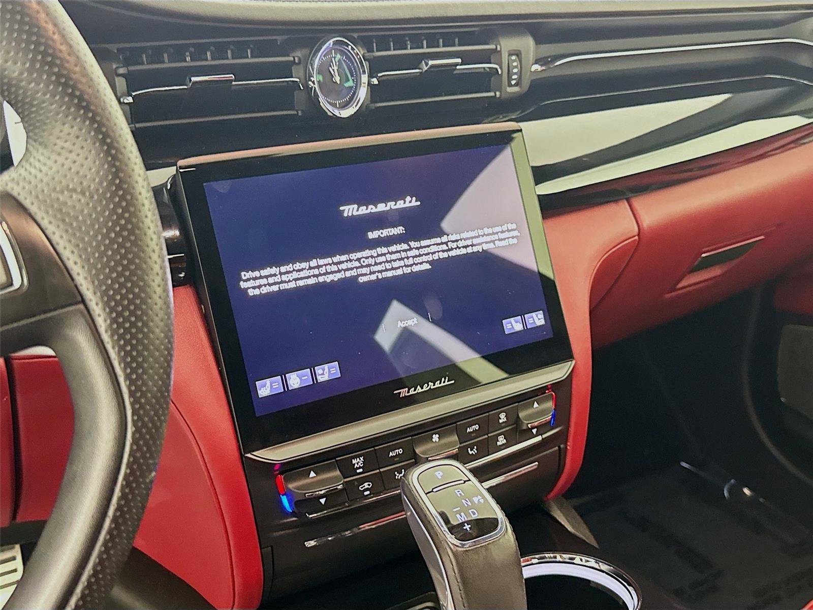 Used 2021 Maserati Quattroporte Trofeo image 7