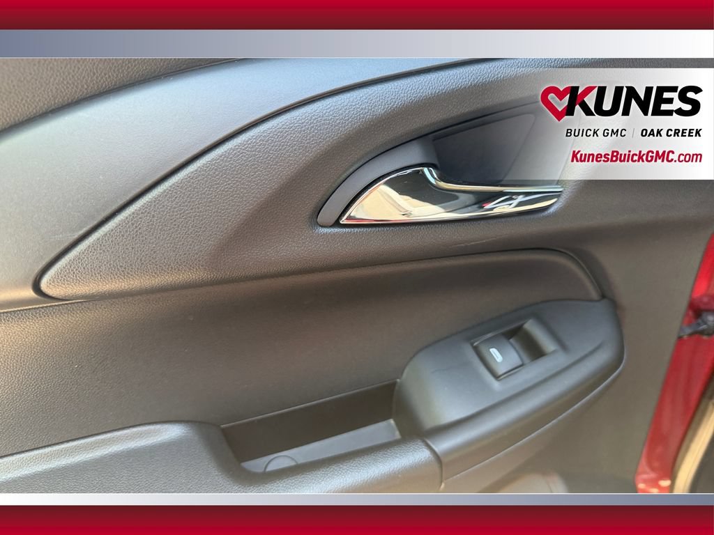 Used 2025 Chevrolet TrailBlazer LT FWD image 35