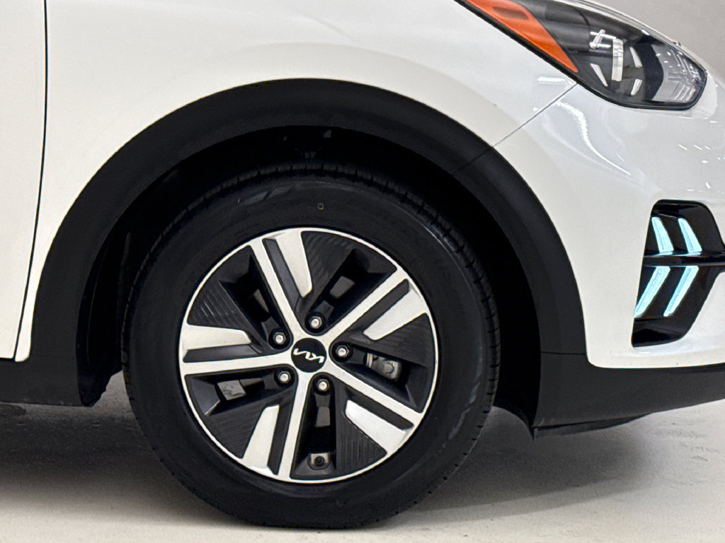 Used 2022 Kia Niro EX Premium FWD image 6