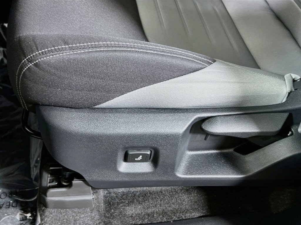 Certified 2025 Toyota Tacoma TRD Sport AWD/4WD image 16