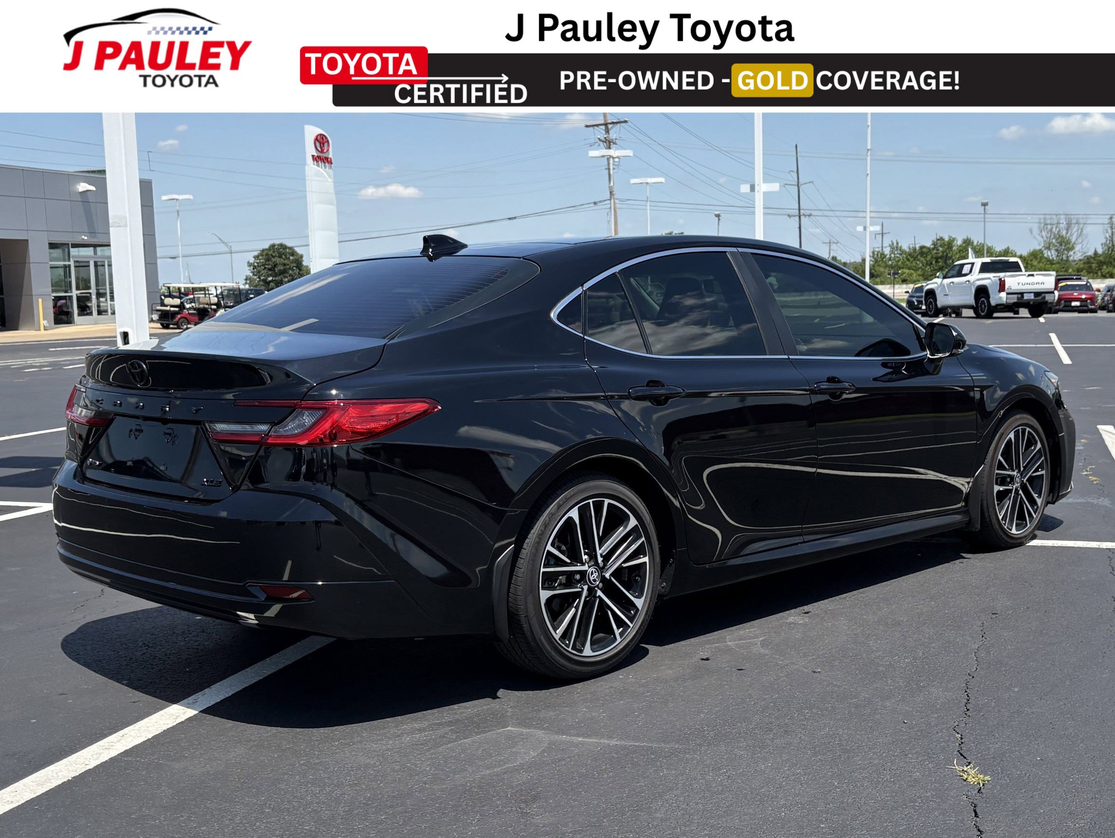 Used 2025 Toyota Camry XLE w/ Premium Package FWD image 3