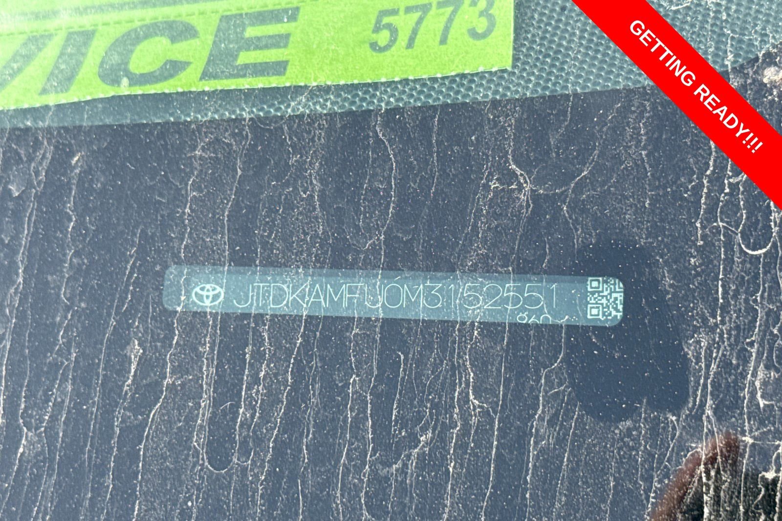 Used 2021 Toyota Prius L Eco w/ Carpet Mat Package (TMS) image 8