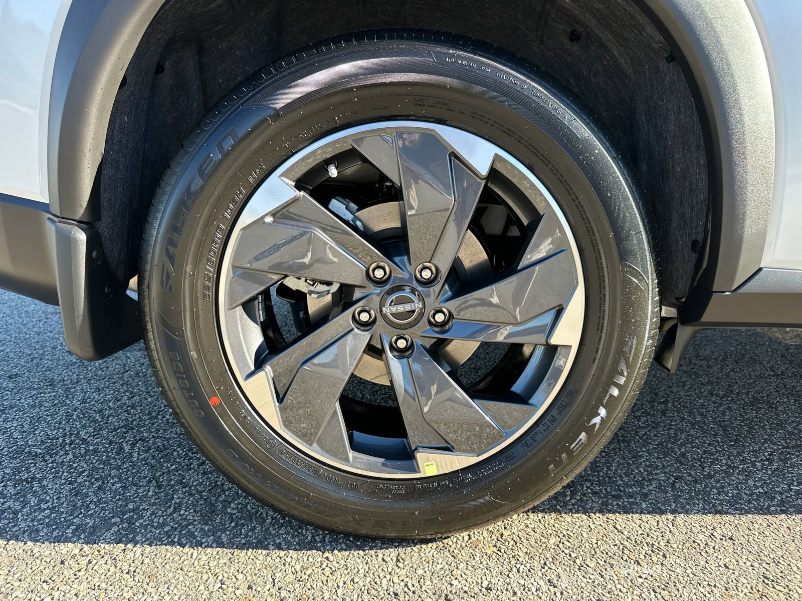 New 2026 Nissan Rogue SV image 17