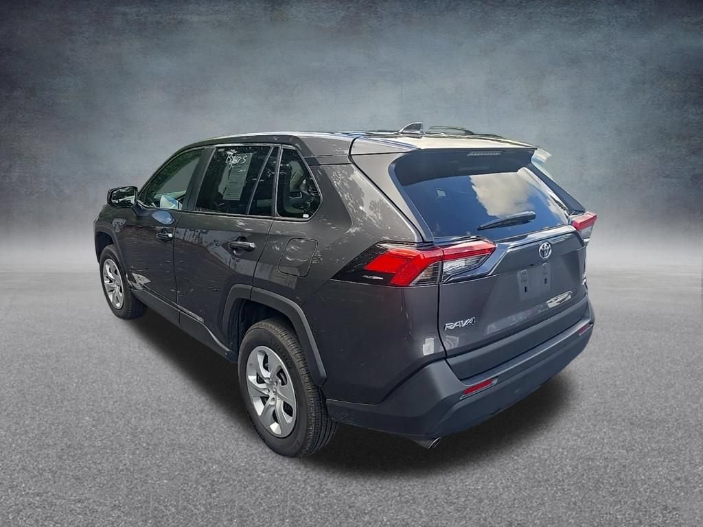 Used 2025 Toyota RAV4 LE AWD/4WD image 7