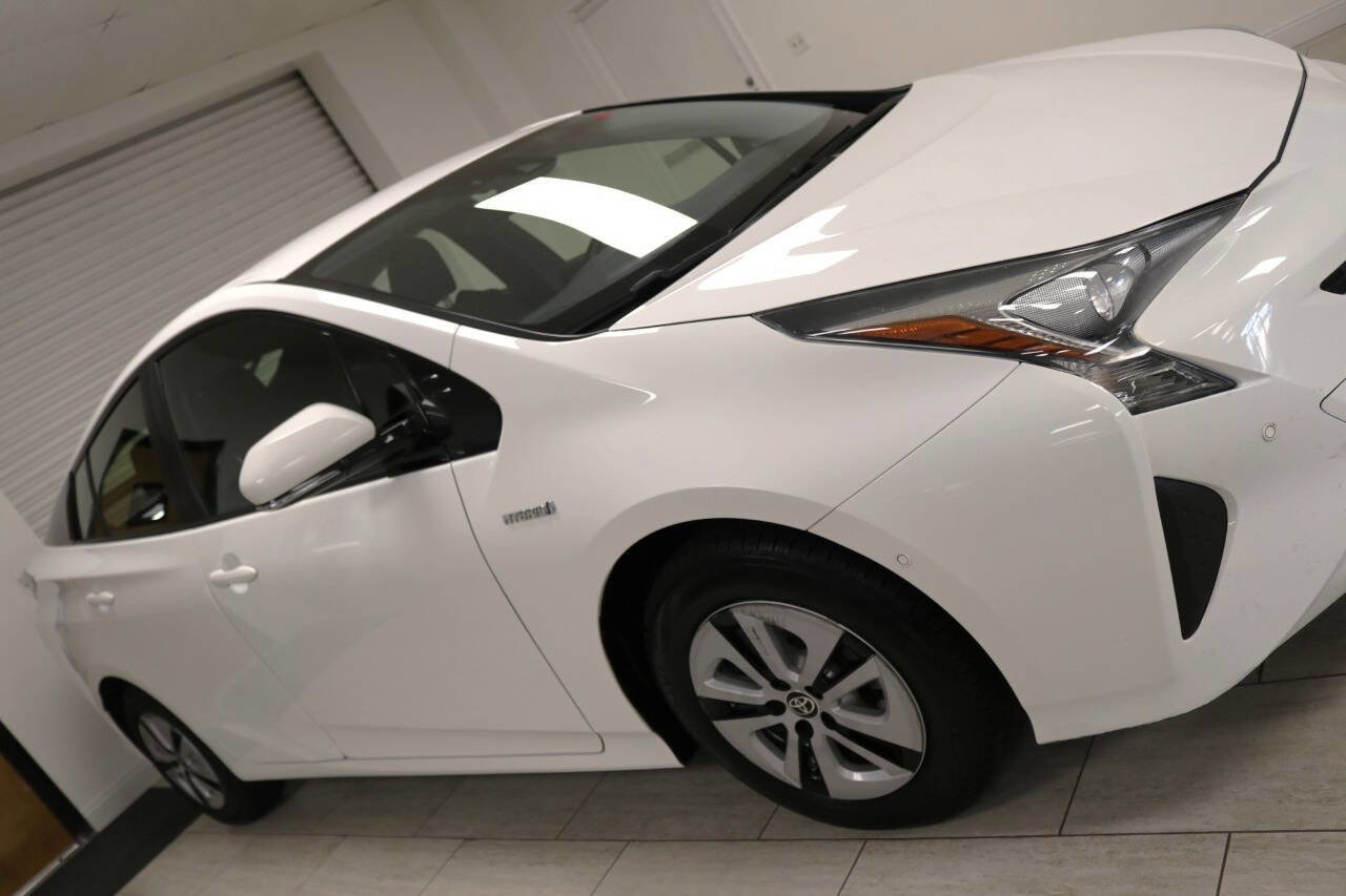 Used 2018 Toyota Prius Three image 88
