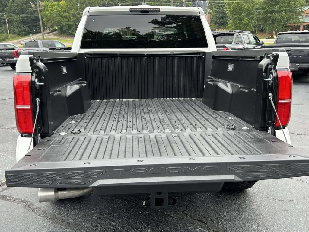 New 2026 Toyota Tacoma TRD Off-Road AWD/4WD image 14