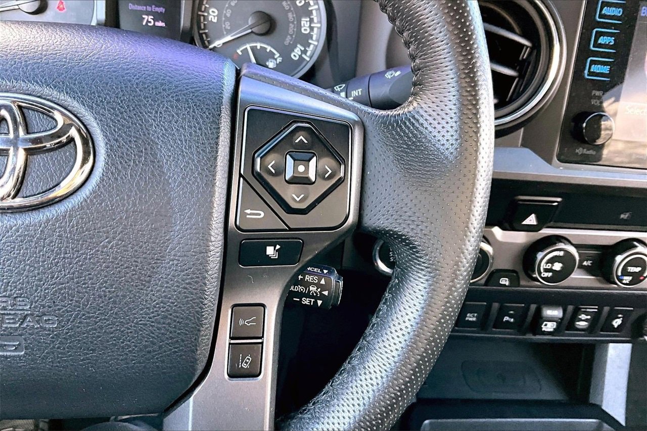 Used 2019 Toyota Tacoma TRD Off-Road w/ Technology Package image 27