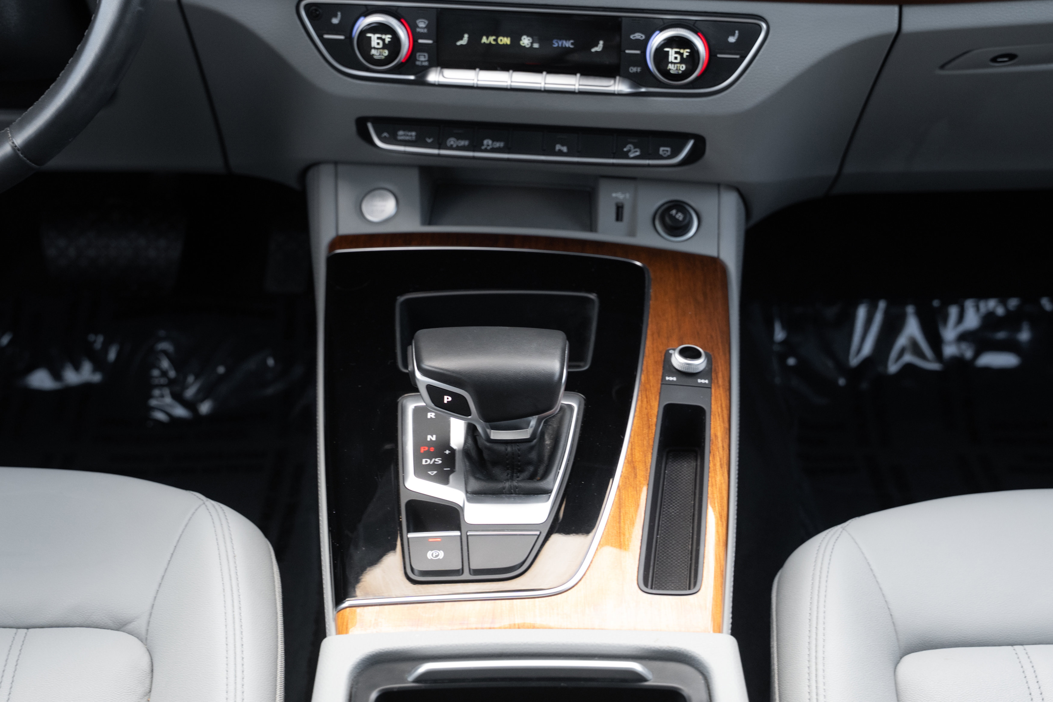 Certified 2022 Audi Q5 2.0T Premium Plus image 16