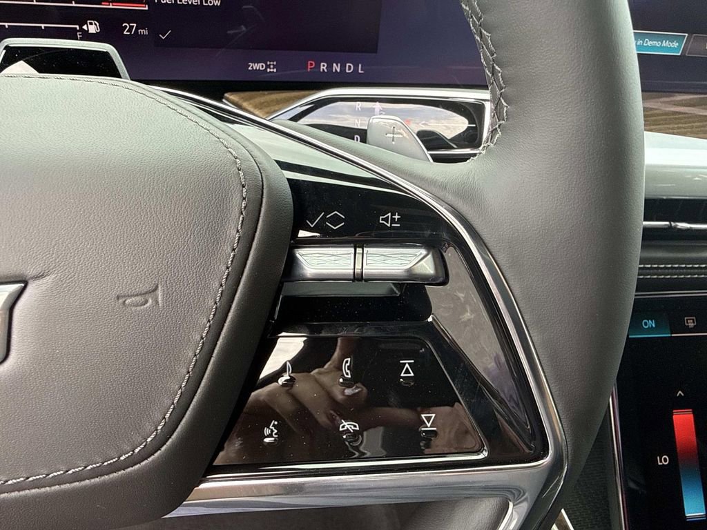 New 2026 Cadillac Escalade Platinum Sport AWD/4WD image 30