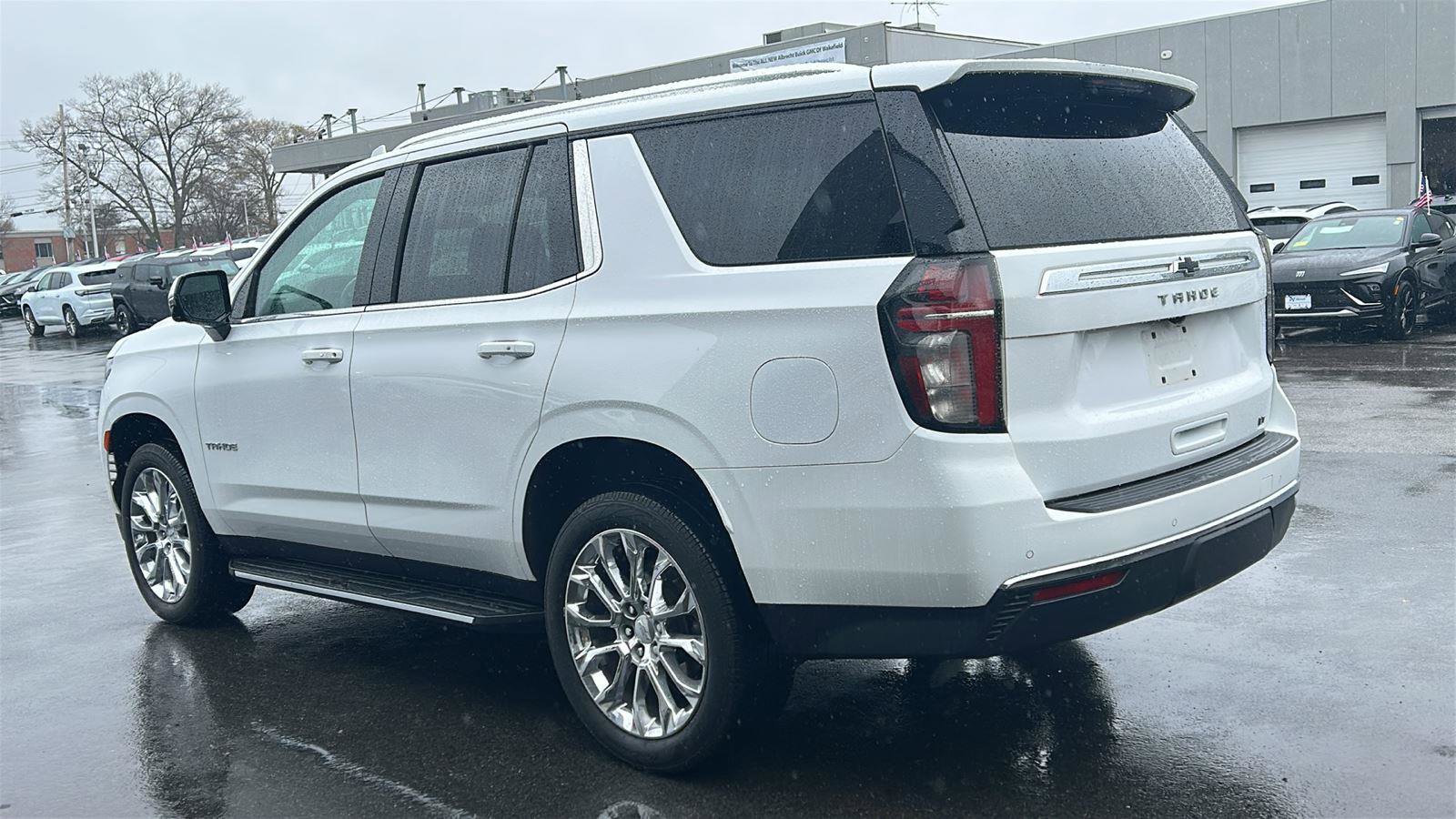 Used 2022 Chevrolet Tahoe LT w/ LT Signature Plus Package AWD/4WD image 5