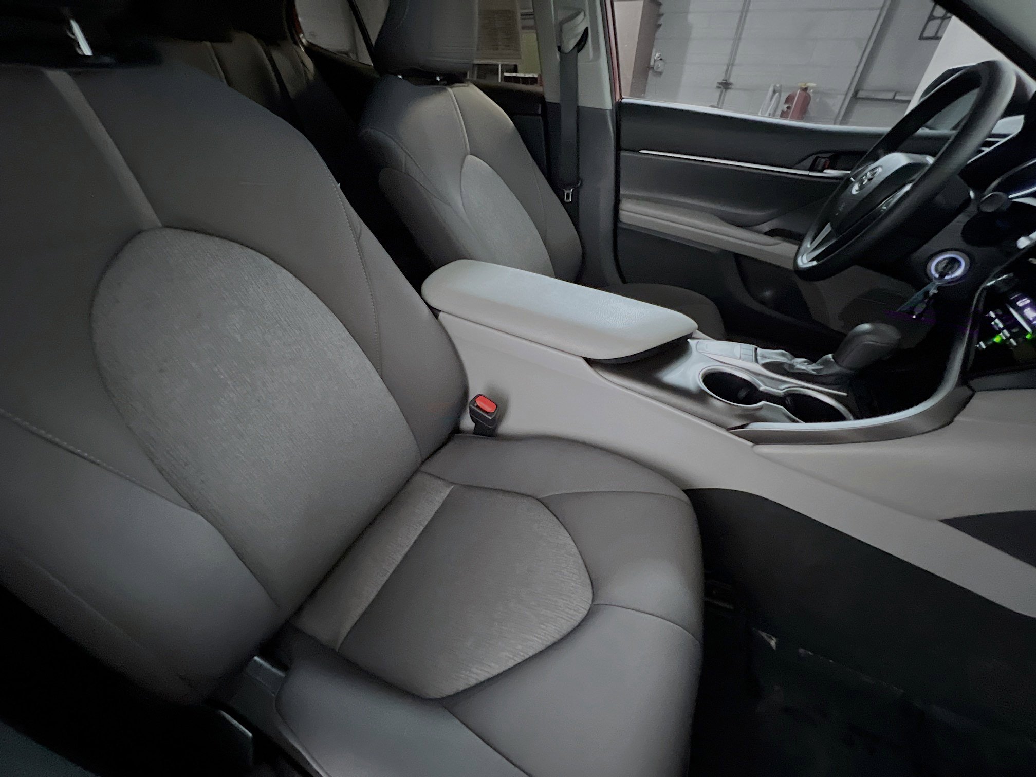 Used 2023 Toyota Camry LE image 30