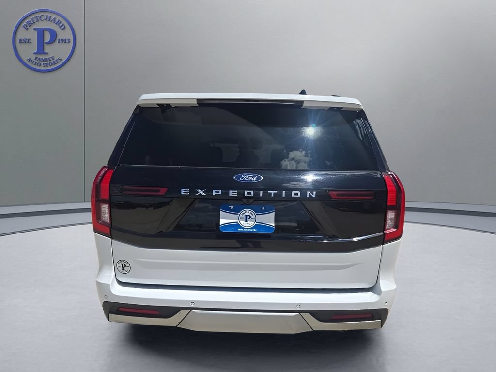 Used 2025 Ford Expedition Max Platinum AWD/4WD image 6