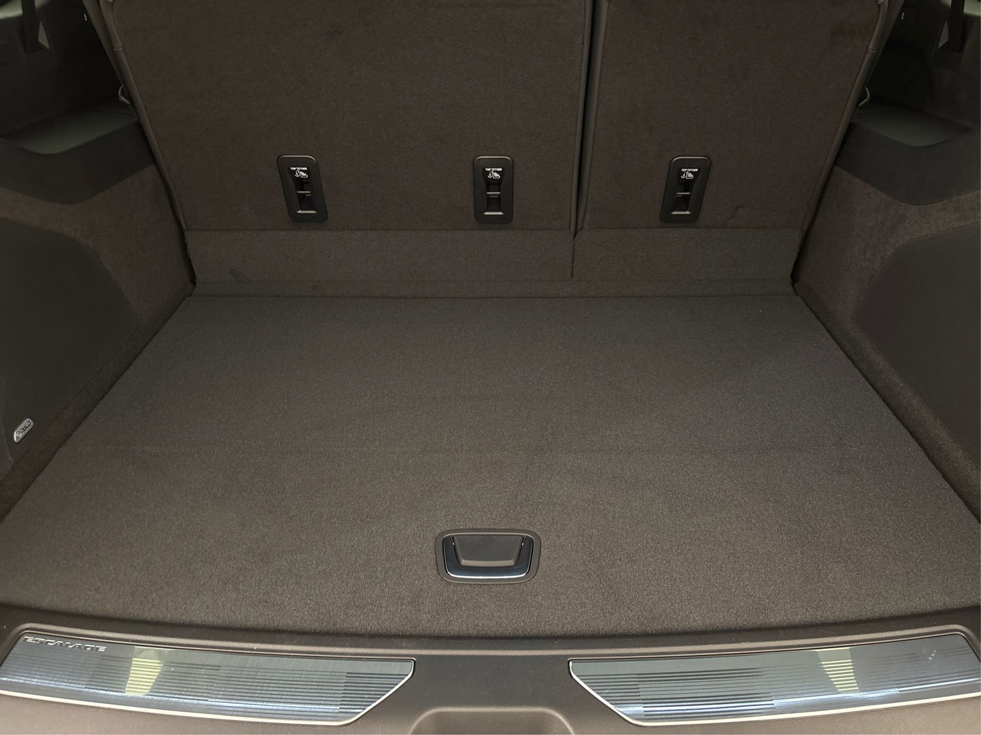 New 2025 Cadillac Escalade ESV Sport w/ LPO, ONYX Package image 11