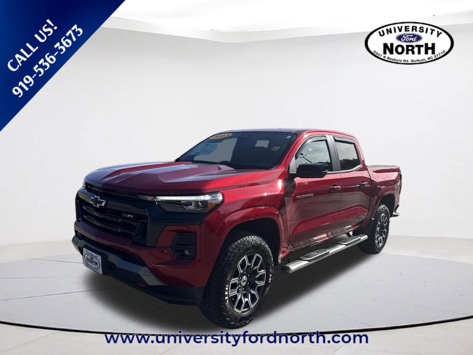 Used 2023 Chevrolet Colorado Z71 w/ Z71 Convenience Package 2 AWD/4WD image 3