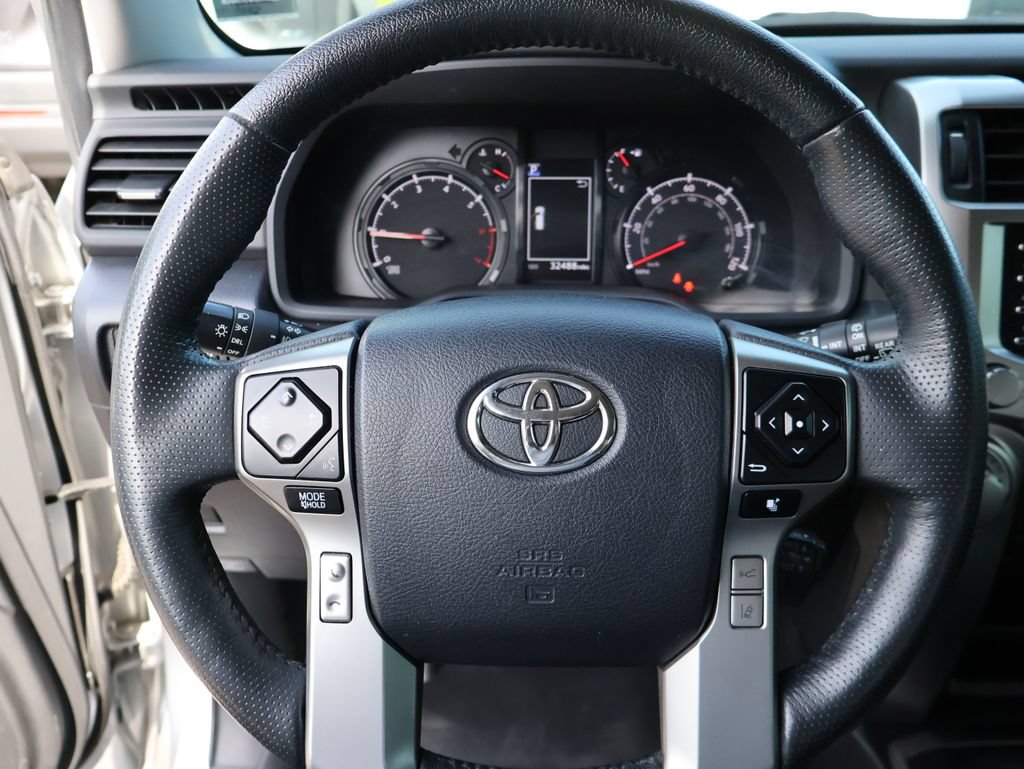 Used 2024 Toyota 4Runner SR5 Premium AWD/4WD image 29
