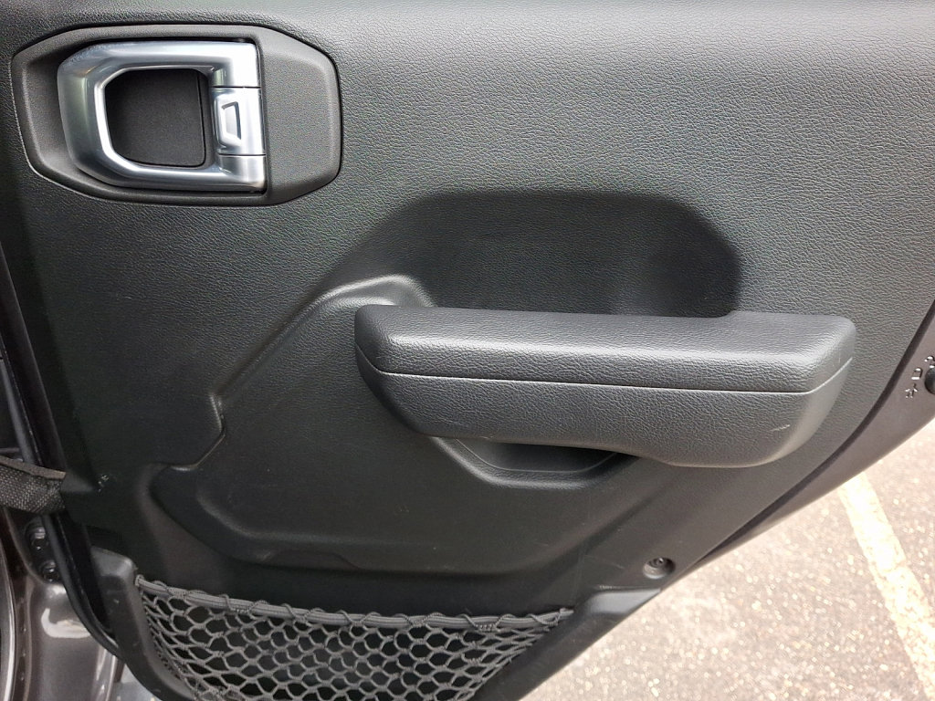 Used 2022 Jeep Wrangler Unlimited Rubicon 4xe w/ Cold Weather Group image 14