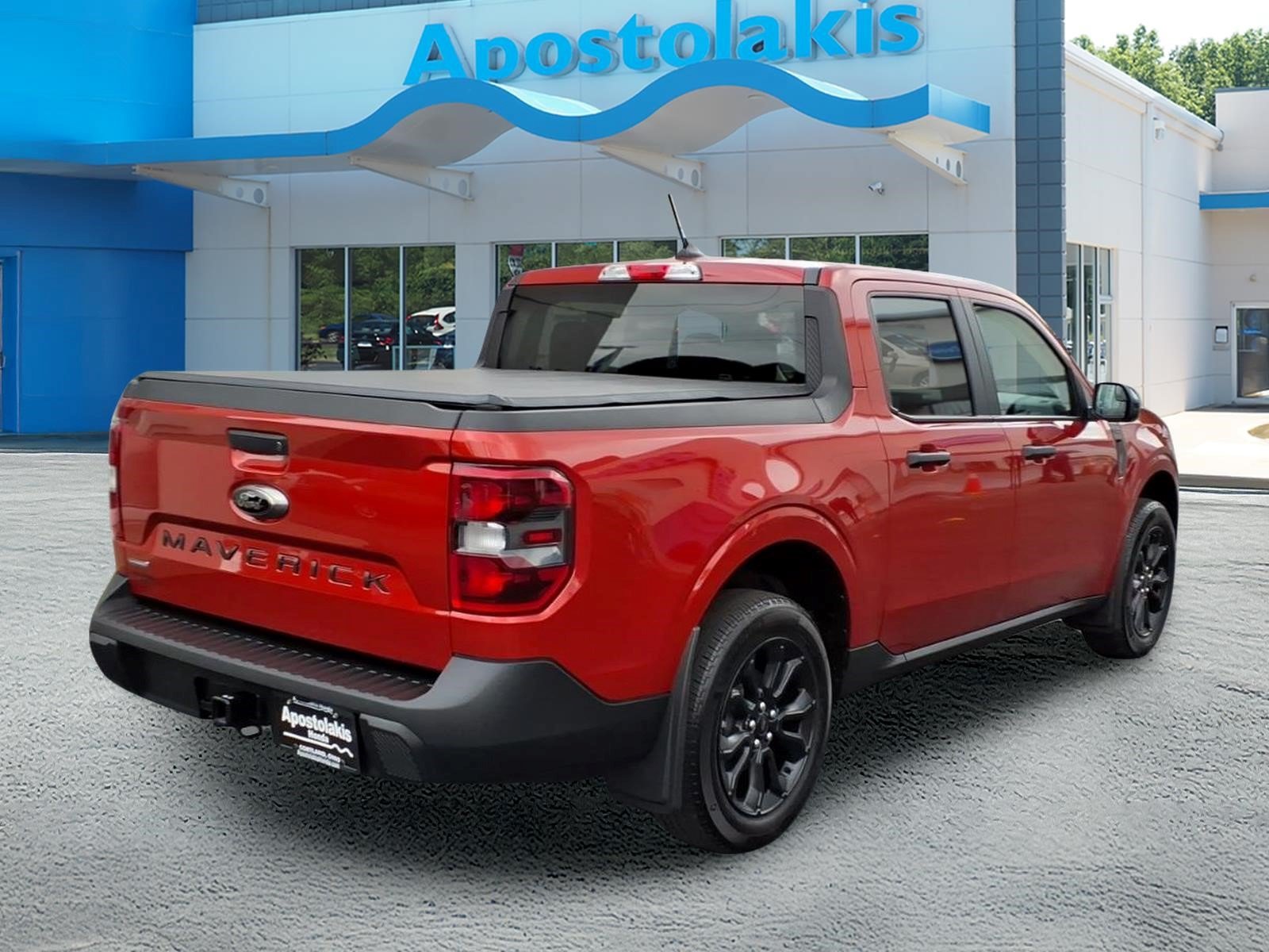 Used 2024 Ford Maverick XLT w/ XLT Luxury Package FWD image 3