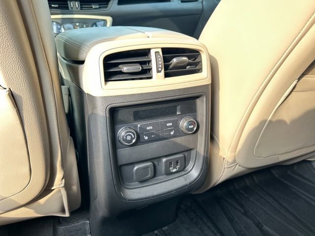 Used 2020 Buick Envision Premium w/ Driver Confidence Package image 23