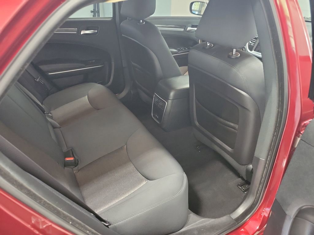Used 2019 Chrysler 300 Touring w/ Driver Convenience Group RWD image 16