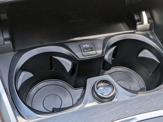 Used 2024 BMW 330i Sedan w/ M Sport Package RWD image 23
