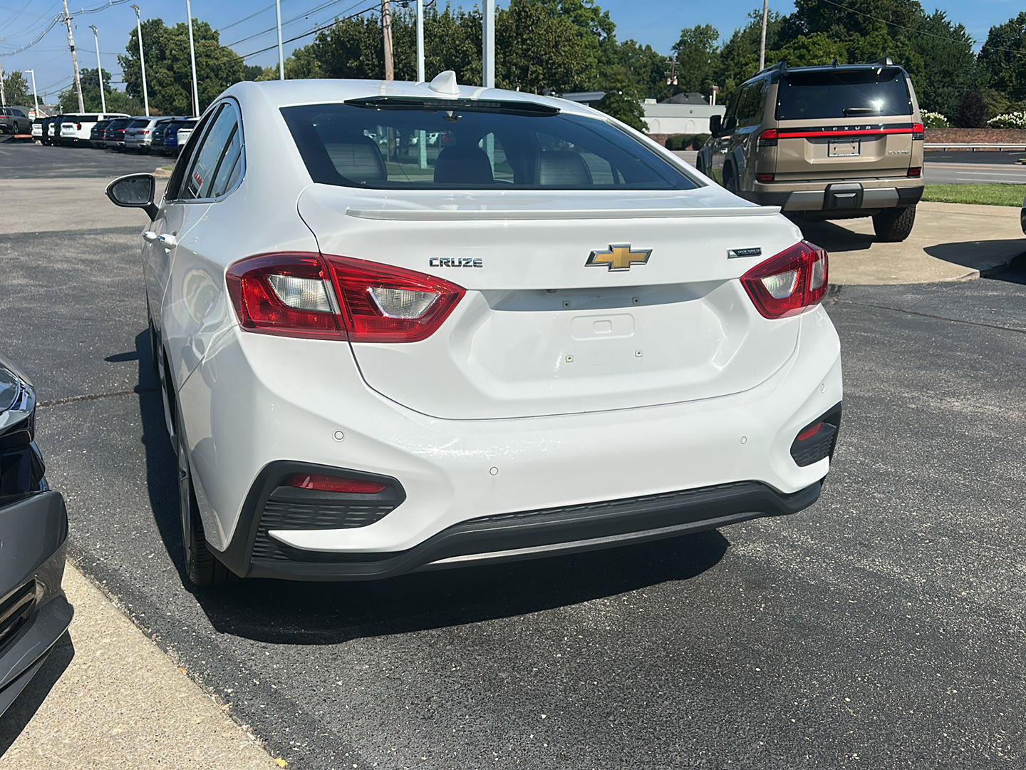 Used 2016 Chevrolet Cruze Premier FWD image 4