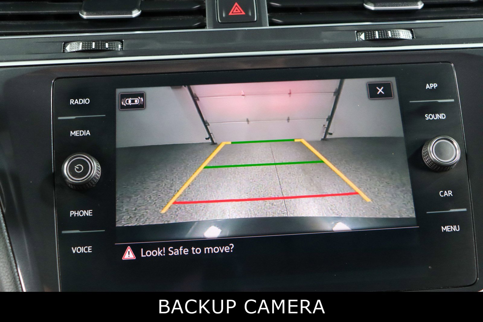 Used 2021 Volkswagen Tiguan SE R-Line image 17