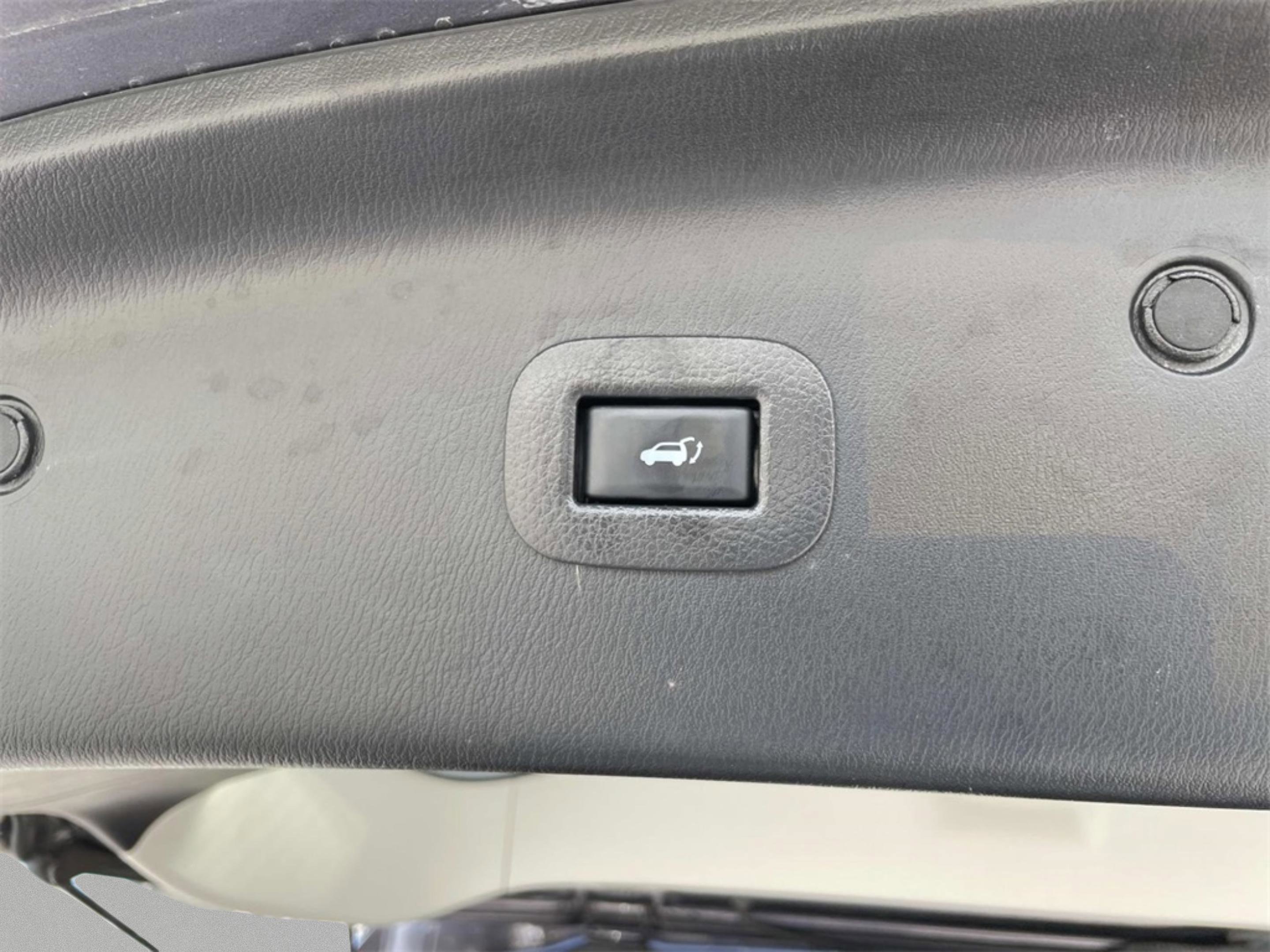 Used 2024 INFINITI QX80 Luxe image 28